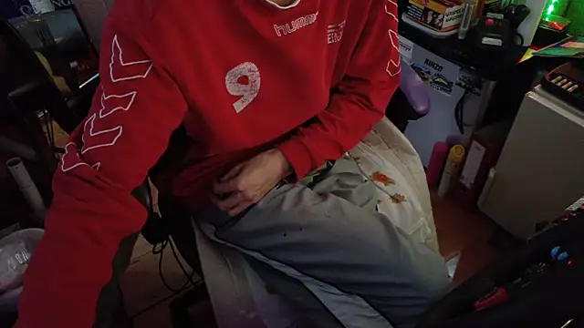 Gay-Versaut online show from 02/11/26, 05:51