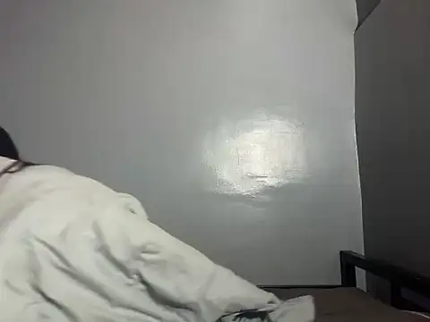 Nanalicious 69 online show from 04/28/26, 08:58