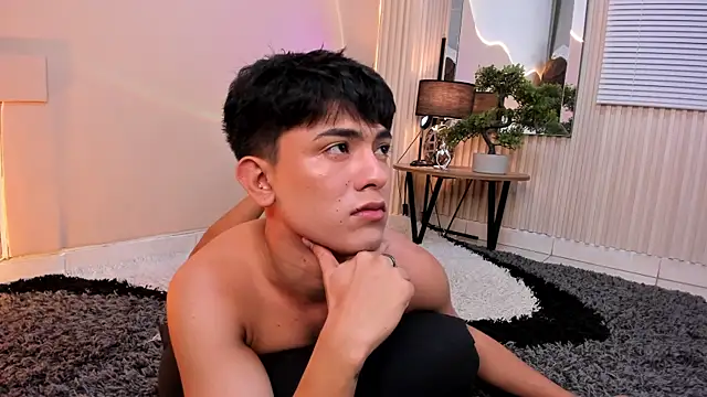 Thristan Leones online show from 03/08/26, 06:50