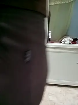 Snapshot of Sweet-Berryy chatting on 12/23/25, 12:30 Sweet-Berryy online show from 12/23/25, 12:30