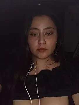 Snapshot of Karrrmika chatting on 03/03/26, 04:07 Karrrmika online show from 03/03/26, 04:07