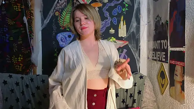 Snapshot of Ntmuforever chatting on 12/21/25, 09:55 Ntmuforever online show from 12/21/25, 09:55