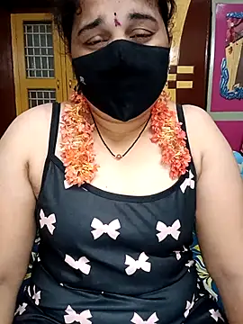 maduri   online show from 04/08/26, 02:28