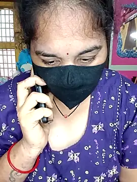 maduri   online show from 04/19/26, 10:25