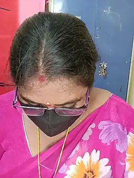 Snapshot of sirisha__9 chatting on 05/15/26, 11:45 sirisha 9 online show from 05/15/26, 11:45