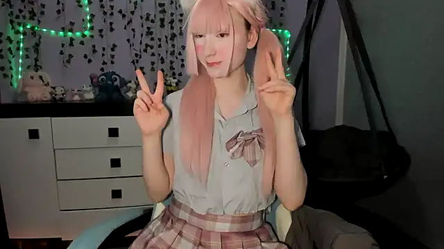 Snapshot of Yoonhee_ki chatting on 02/08/26, 02:42 Yoonhee ki online show from 02/08/26, 02:42