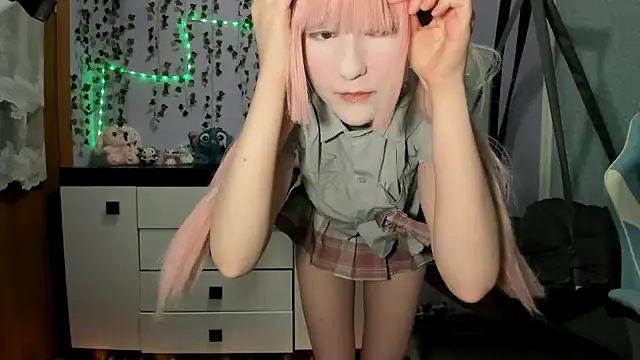 Snapshot of Yoonhee_ki chatting on 02/09/26, 03:38 Yoonhee ki online show from 02/09/26, 03:38