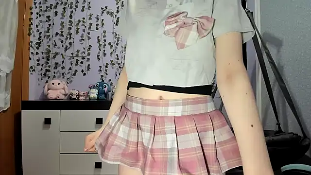 Snapshot of Yoonhee_ki chatting on 02/10/26, 04:33 Yoonhee ki online show from 02/10/26, 04:33