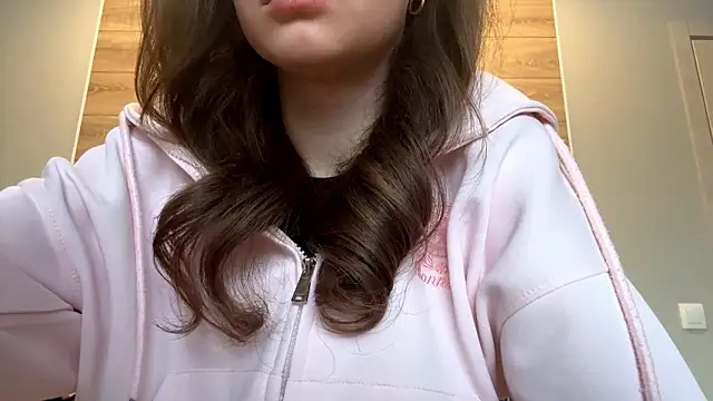 Snapshot of lisa_montana chatting on 02/06/26, 06:18 lisa montana online show from 02/06/26, 06:18