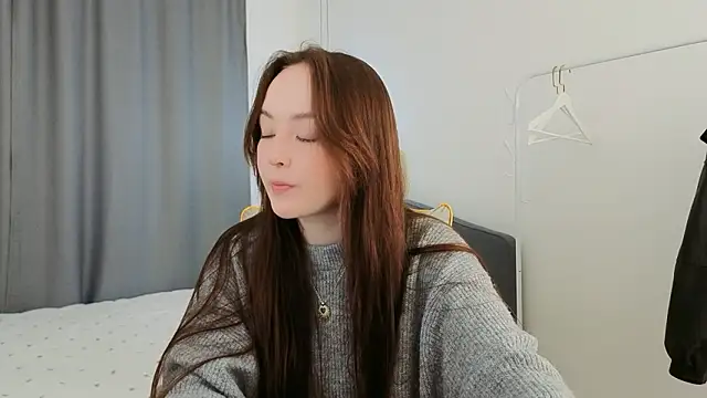 fallin lovee online show from 03/27/26, 01:44