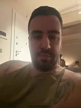 Snapshot of XhotLatte chatting on 02/20/26, 10:32 XhotLatte online show from 02/20/26, 10:32