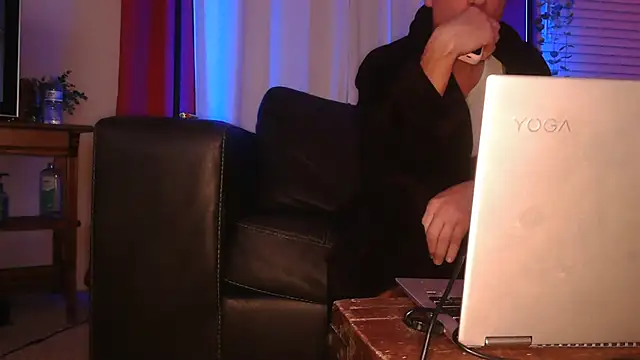 MISTERANDDEMI online show from 12/23/25, 03:59