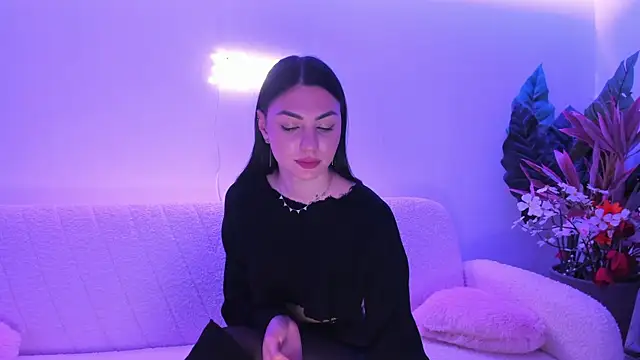 Baby Ava  online show from 12/19/25, 07:54