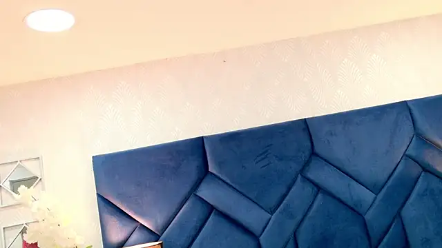 VioletaJhonson online show from 12/20/25, 03:30