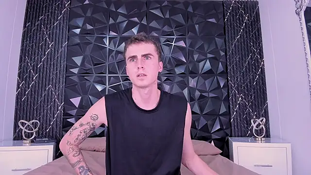 SpaceBoy1 online show from 02/25/26, 08:51