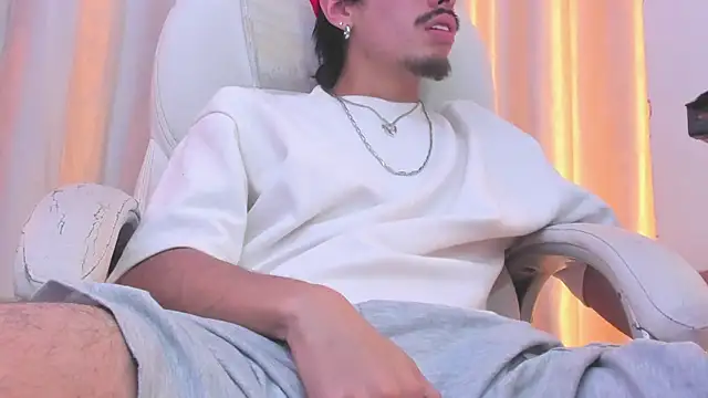 Snapshot of nicopapi_ chatting on 01/08/26, 08:33 nicopapi online show from 01/08/26, 08:33