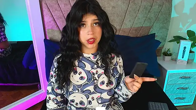 Snapshot of hannaa_cute chatting on 05/26/26, 11:56 hannaa cute online show from 05/26/26, 11:56