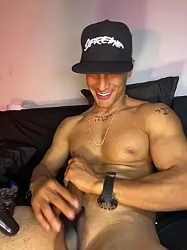 Maicol xxxx online show from 03/18/26, 06:27