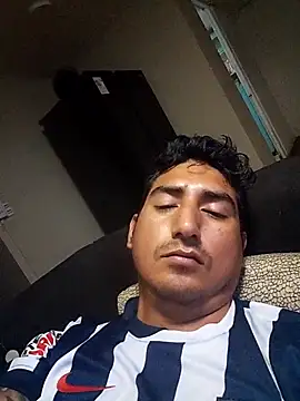 Yrresistible666 online show from 02/02/26, 03:16