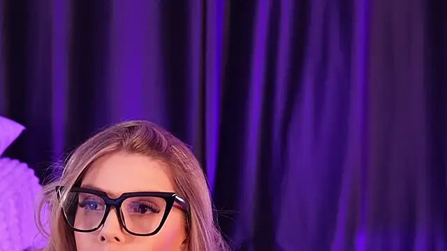 ClaireLust online show from 04/23/26, 07:16