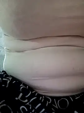 yula-bi online show from 04/18/26, 01:37