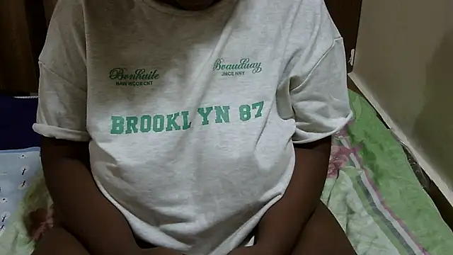 Snapshot of HII- chatting on 01/12/26, 10:26 HII- online show from 01/12/26, 10:26