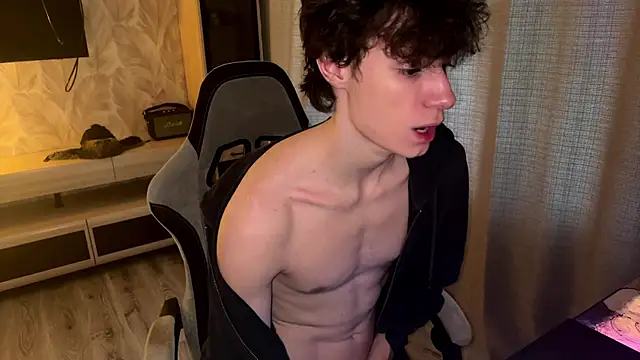 Snapshot of Eddy_Blare chatting on 12/23/25, 07:28 Eddy Blare online show from 12/23/25, 07:28