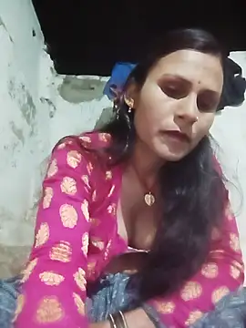Snapshot of Cuty_priti chatting on 06/27/26, 05:40 Cuty priti online show from 06/27/26, 05:40