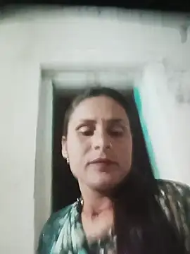 Snapshot of Cuty_priti chatting on 08/01/26, 04:39 Cuty priti online show from 08/01/26, 04:39