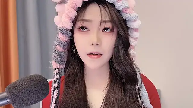 Snapshot of smalldaisy chatting on 02/10/26, 02:04 smalldaisy online show from 02/10/26, 02:04