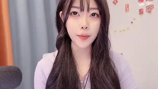 Snapshot of smalldaisy chatting on 02/15/26, 11:41 smalldaisy online show from 02/15/26, 11:41