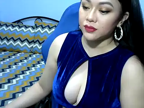Snapshot of celine_margo chatting on 01/30/25, 06:35 celine margo online show from 01/30/25, 06:35