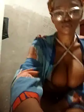 YammyChocTits online show from 01/31/26, 11:25