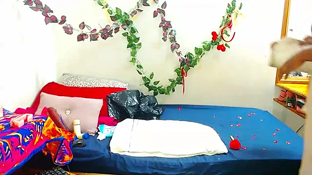 YammyChocTits online show from 02/17/26, 12:07