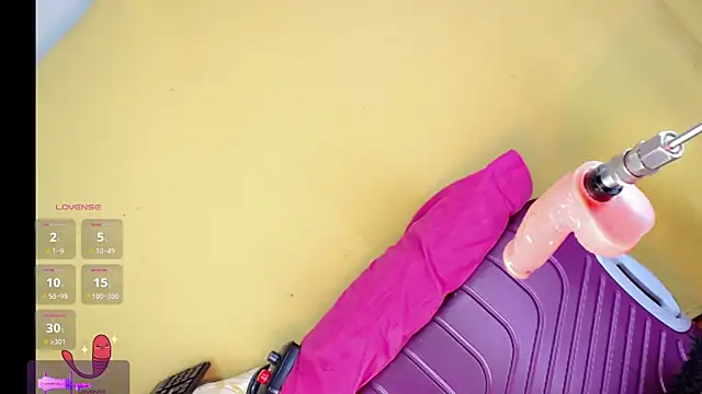 Snapshot of Valeryn_Oficial21 chatting on 02/02/26, 06:50 Valeryn Oficial21 online show from 02/02/26, 06:50