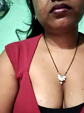 Snapshot of Eashita_01 chatting on 01/18/26, 10:02 Eashita 01 online show from 01/18/26, 10:02