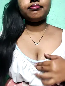 Snapshot of Eashita_01 chatting on 02/04/26, 10:10 Eashita 01 online show from 02/04/26, 10:10