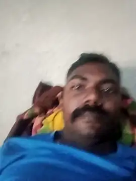 Snapshot of Tamilpaiyan07 chatting on 02/13/26, 02:18 Tamilpaiyan07 online show from 02/13/26, 02:18