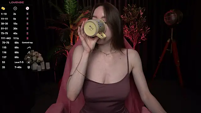 Velouraa online show from 03/01/26, 10:12