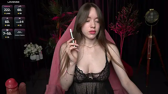 Velouraa online show from 04/02/26, 09:34