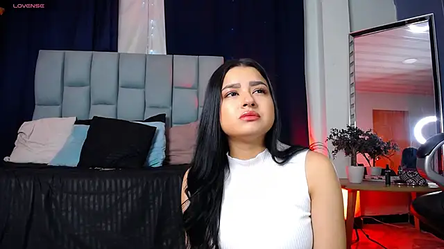 Emilyy05  online show from 01/17/26, 03:22