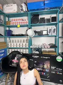 Snapshot of Emilyy05_ chatting on 06/05/26, 03:24 Emilyy05 online show from 06/05/26, 03:24