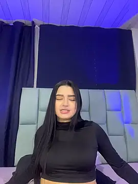 Snapshot of Emilyy05_ chatting on 07/03/26, 03:13 Emilyy05 online show from 07/03/26, 03:13