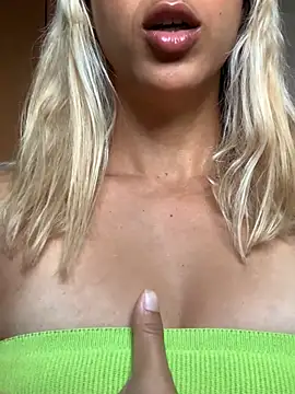 Snapshot of bety13 chatting on 02/13/26, 08:54 bety13 online show from 02/13/26, 08:54