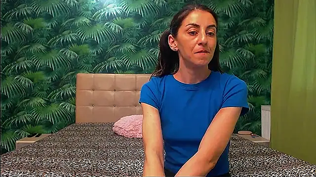 Stella John online show from 01/08/25, 08:27