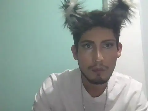 Snapshot of Angel____1 chatting on 03/04/26, 02:50 Angel 1 online show from 03/04/26, 02:50