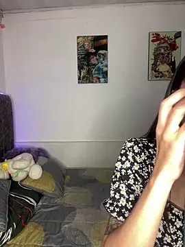 junorise23 online show from 04/07/26, 03:40