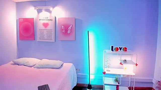 Snapshot of kyoto_Aoki chatting on 02/24/26, 07:56 kyoto Aoki online show from 02/24/26, 07:56