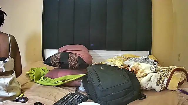 DesiredQueen27 online show from 03/13/26, 08:48