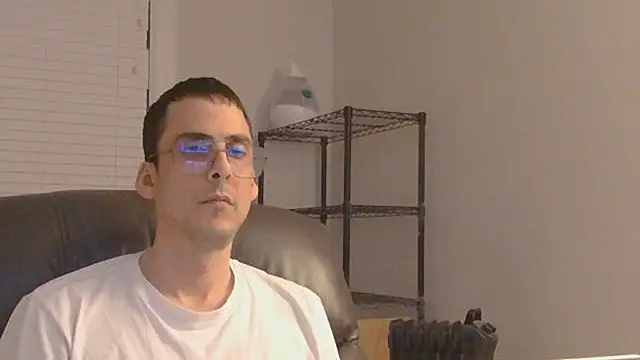 Snapshot of SissyJosh chatting on 05/27/26, 01:35 SissyJosh online show from 05/27/26, 01:35